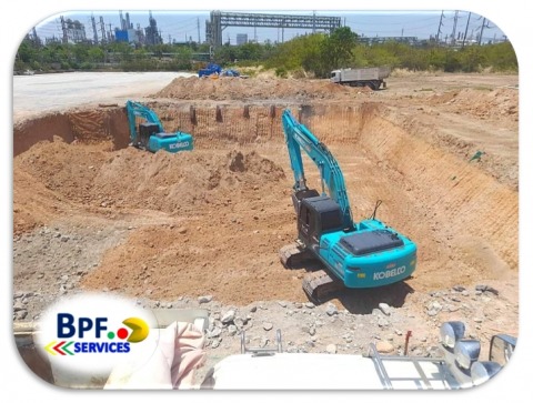 ให้เช่ารถแบคโฮงานก่อสร้าง รายวัน